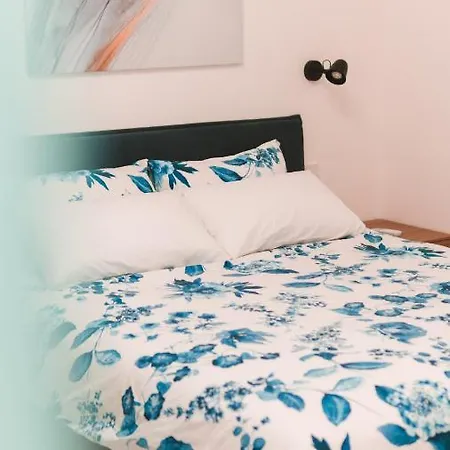Beachside Stylish & Cosy 2Br Apartment With Free Parking Sliema Exterior photo