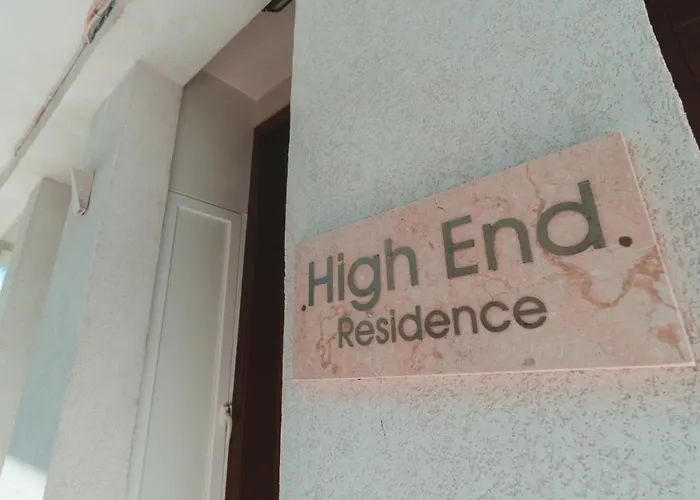 Beachside Stylish & Cosy 2Br Apartment With Free Parking