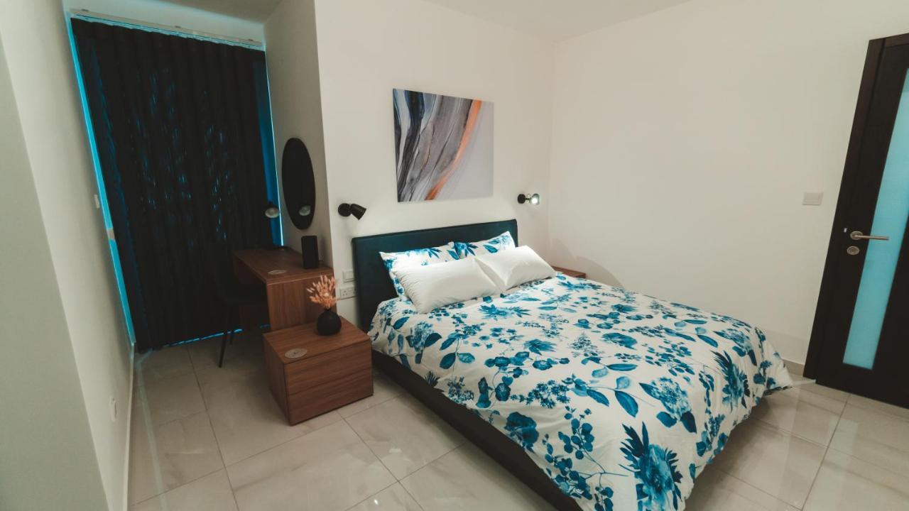 Apartment Beachside Stylish & Cosy 2br With Free Parking