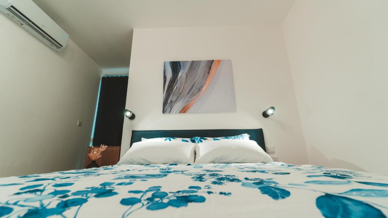 Beachside Stylish & Cosy 2br With Free Parking * Sliema