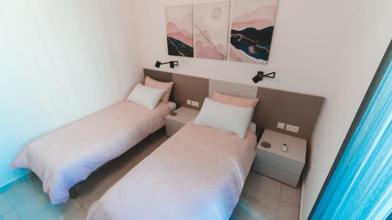 Beachside Stylish & Cosy 2br With Free Parking Apartment